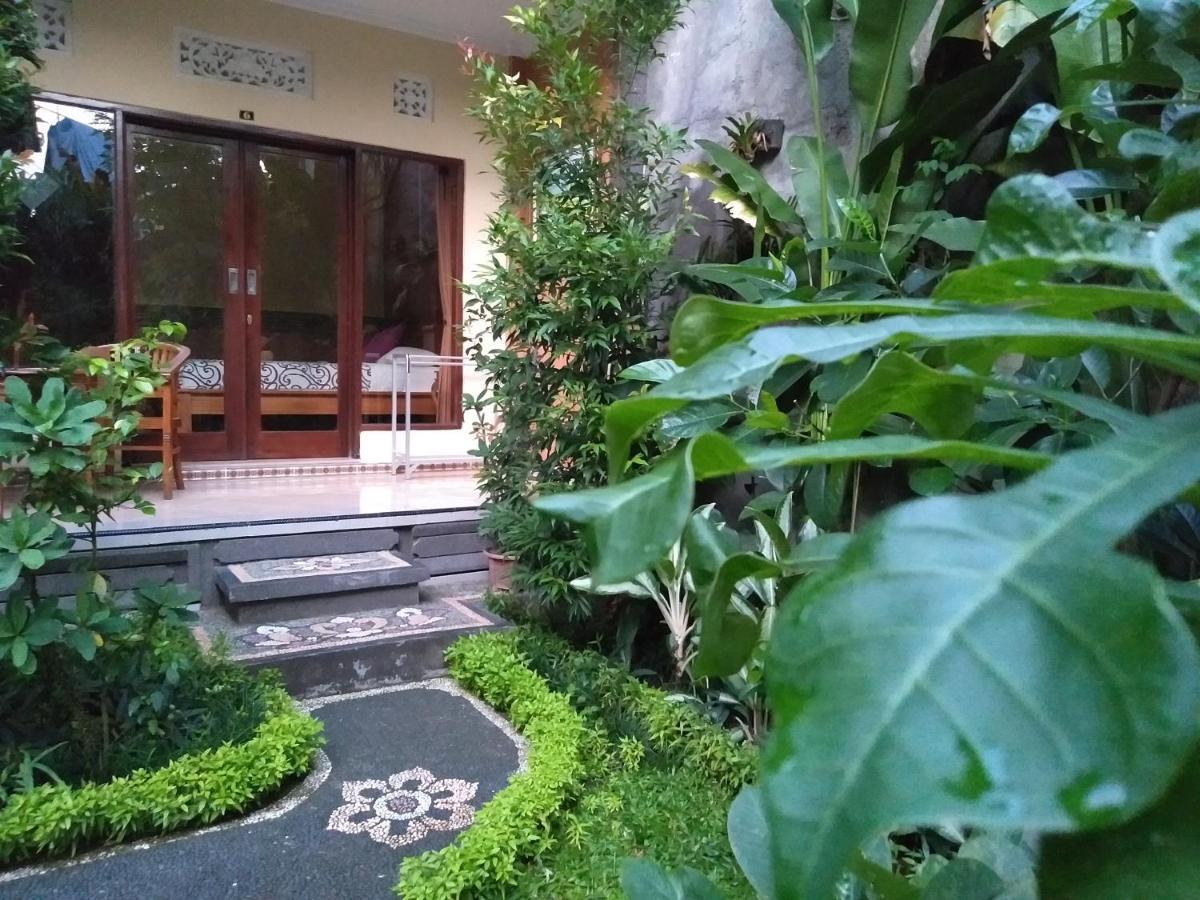 Uma Taman House Hotel Ubud  Exterior photo
